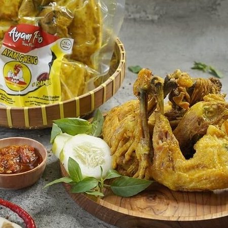 ayam penyet goreng pisang
