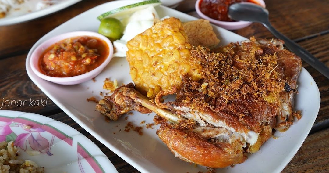 ayam penyet lori biru