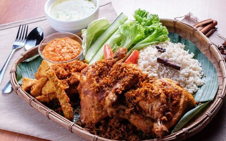 ayam penyet terbaik di pelabuhan klang