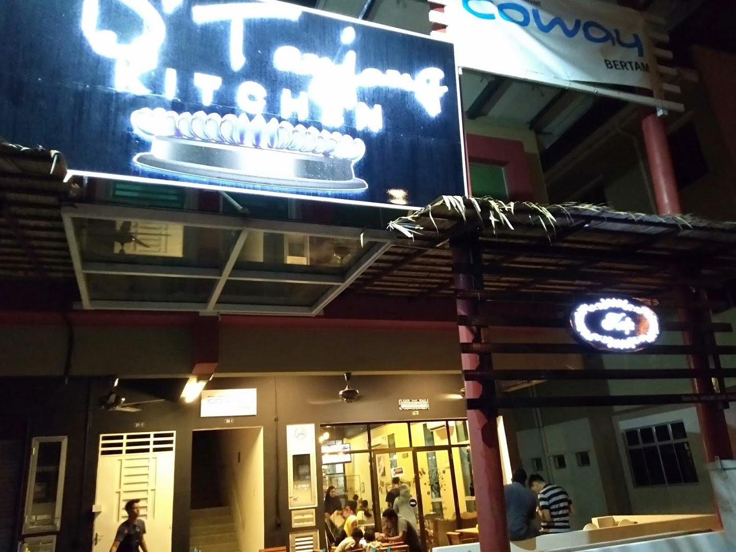 d tanjung cafe