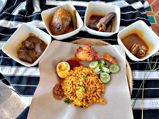 Nasi Kukus Kak Wan & Catering Nasi Kukus Kak Wan & Catering