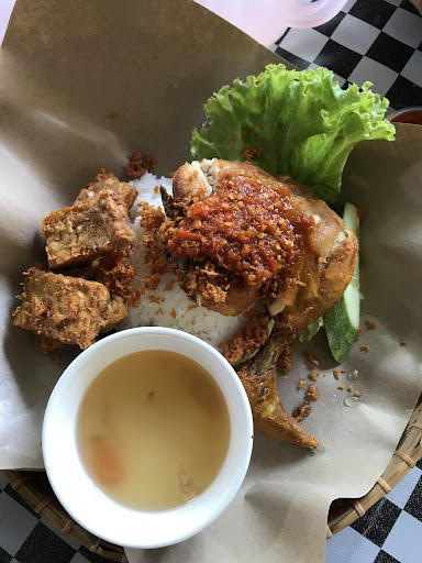 DAPOMEKRAA AYAM PENYET