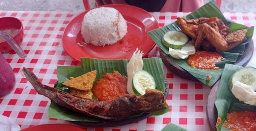 Sariah Sari Ayam Penyet