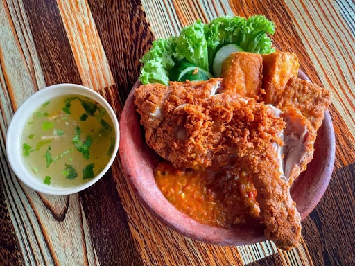Ayam Penyet Warung O'Cok