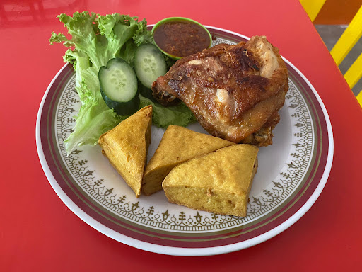 WARONG AYAM PENYET PAKLONG