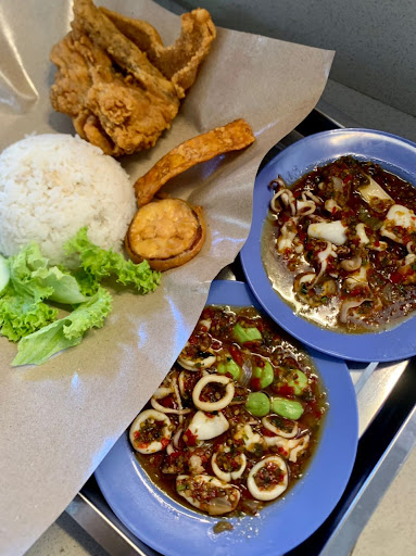 Nasi Ayam Geprek Sedapweiii @ Alor Gajah
