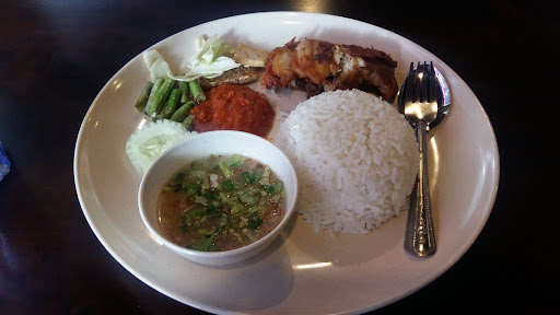 Ayam Penyet Rasa Jawa