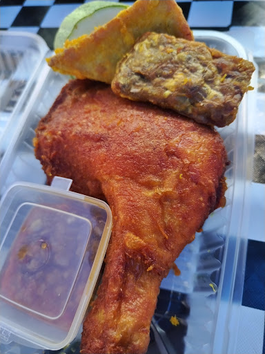 Ayam Penyet Crispy, Lunch, Pinggiran Sungai MITC, Syazra Coffee Ayer Keroh, syazra Coffee, Ahmad Fusion Kitchen.