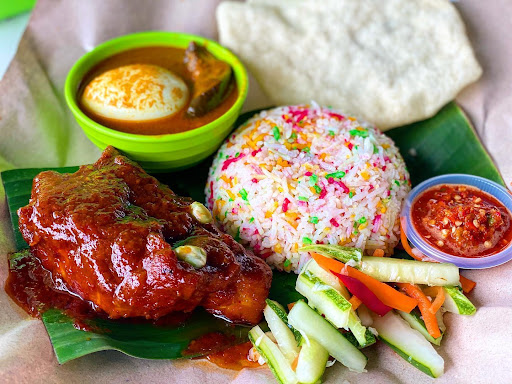 Kak Engku - Lontong - Nasi Dagang - Ayam Penyet - Kacang Pool