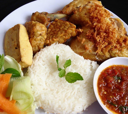 Joglo ayam penyet