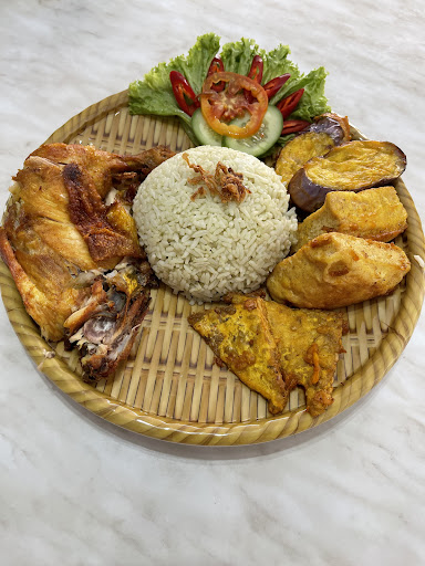 K&R RESTORAN AYAM PENYET RASA KAMPUNG K&R RESTORAN AYAM PENYET RASA KAMPUNG