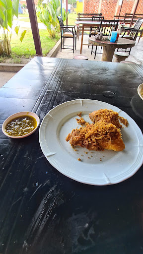 Nasi Ayam Penyet Podo Roso
