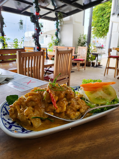 ChiliHead Social Bar & Eatery