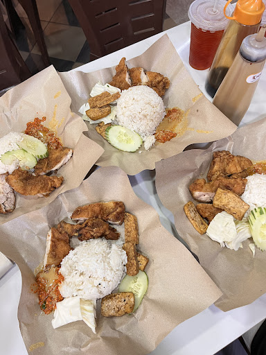 Ayam Gepuk Pak Junid