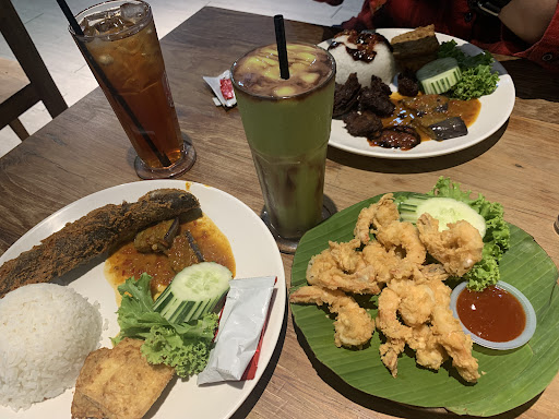 Wong Solo @ Starparc Point
