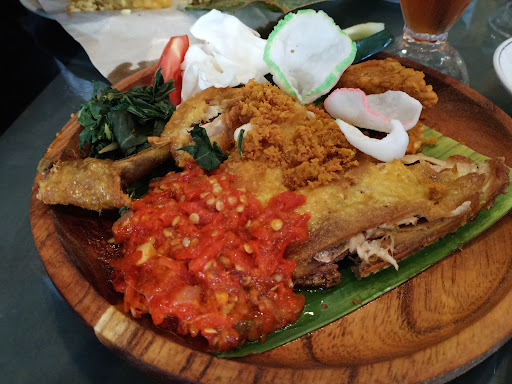 Restoran Simpang Tiga