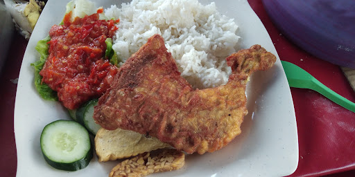 Gerai Nasi Ayam Penyet Dan Bakso Mantap!!