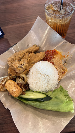 Lima Grill Cafe Ipoh | Western, Pizza, Pastry & Gepuk