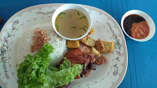 Ayam Penyet Medan Mba Rina