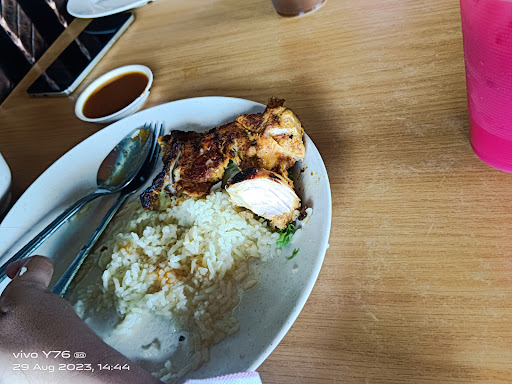 Nasi Ayam Bakor Tapah Road @ Uni Sentral