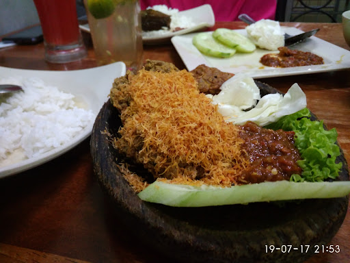 Rumah Makan Sunan Drajat