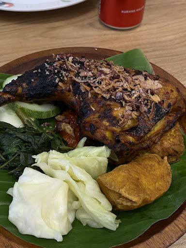 Ayam Penyet Ria • Jalan Kulas