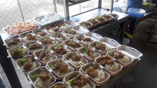 Ayam Penyet Pedas Berapi