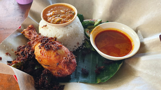 Nasi Kukus D'RanauBah Nasi Kukus D'RanauBah