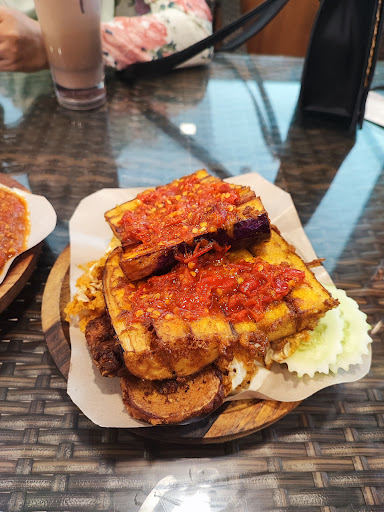 Ayam Penyet AP (Parit Buntar)