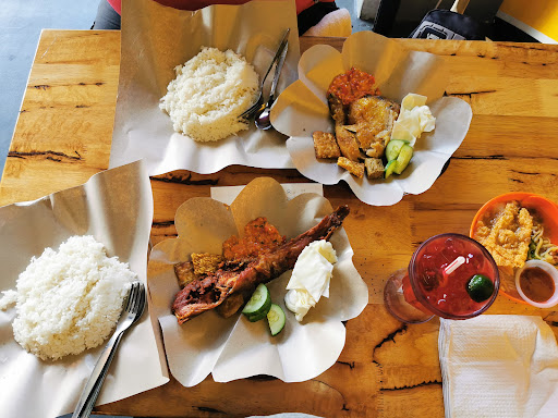 Ayam Gepuk Yeop Subang Bestari