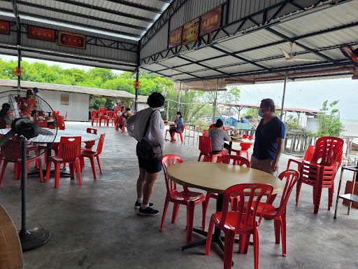 Suang Le River Restaurant 爽乐河边饭店 Suang Le River Restaurant 爽乐河边饭店
