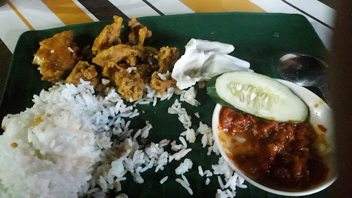 Nasi Ayam Penyet Kembo Restaurant