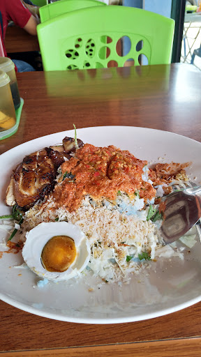 Mek Nab Restaurant & Catering