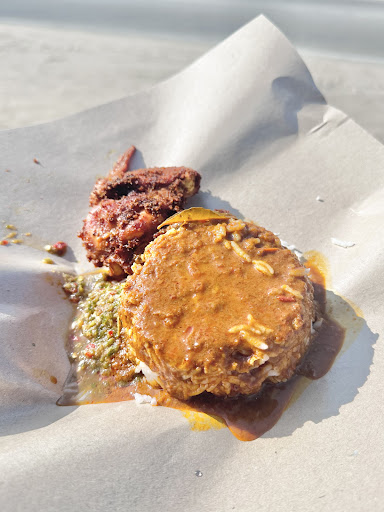 Ayunie nasi kukus ayam berempah