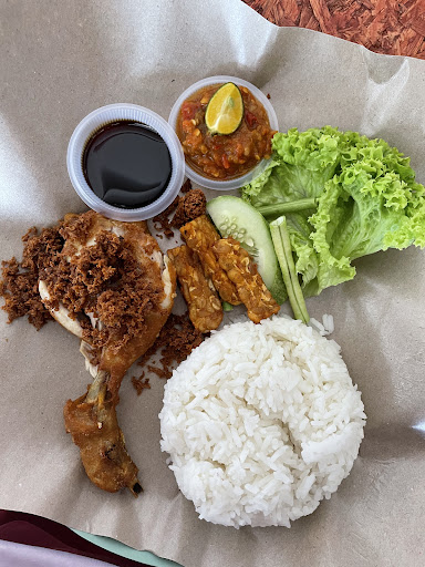 NASI AYAM PENYET MAS JOKO