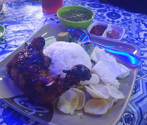 Warong Pak Jambang