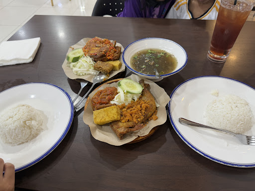 Ayam Penyet AP @ Giant Hypermarket Kota Damansara