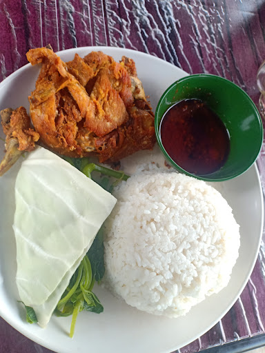 Ayam Penyet Jember Puchong