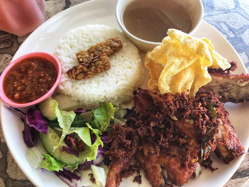 Nasi Ayam Penyet