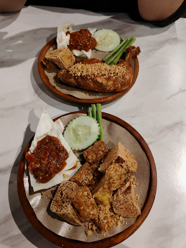 Ayam Penyet Best @ Larkin Junction Mall