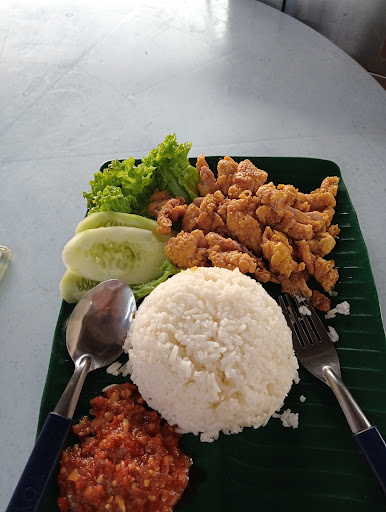 Ayam penyet bang R Gun