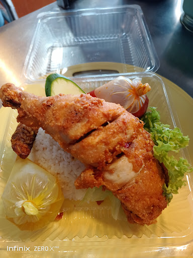 Ikin Kitchen ayam penyet mersing Ikin Kitchen ayam penyet mersing