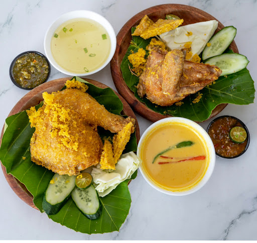 Ayam Penyet Banjir Meridin East Ayam Penyet Banjir Meridin East