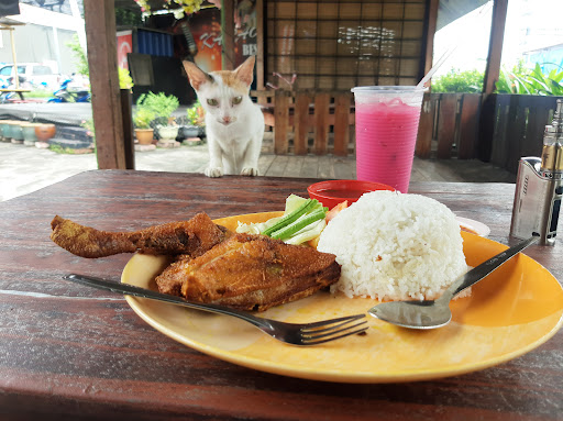 Nasi Ayam Mama Zai