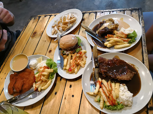 #baek Cafe Bistro