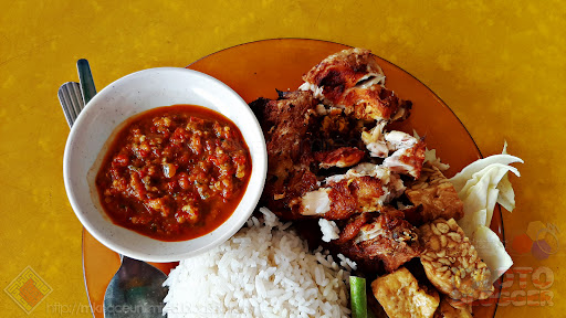 Gerai Kak Nor Nasi Ayamm