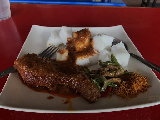 Nasi Kukus Ayam Berempah Nonie