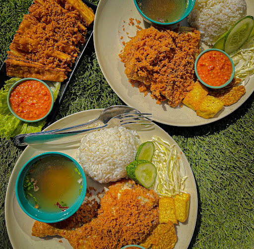 Ayam Gepuk Taman Rakyat