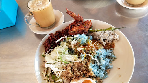Kak Dah Nasi Kerabu Hutan Kampung