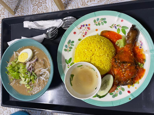 Nasi Ayam Banjir (Medan Makanan Keladi)